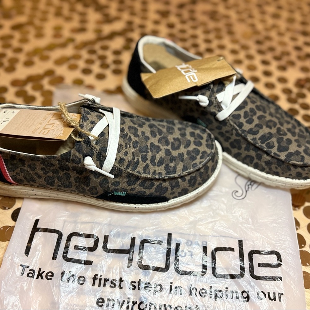 Women’s Jungle Brown~ Leopord “Wendy” Hey Dudes - Picture 11 of 11